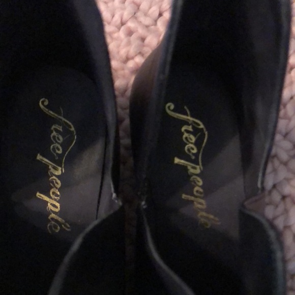 Free people cut out sides booties - Picture 2 of 5